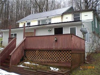 7277 Old State Rd, Pavilion, NY 14525