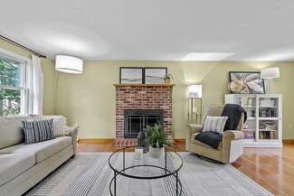 6 8th Ave, North Chelmsford, MA 01863