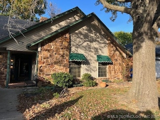 2400 W Gary St, Broken Arrow, OK 74012