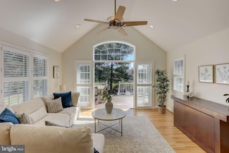 628 Paddock Rd, Havertown, PA 19083