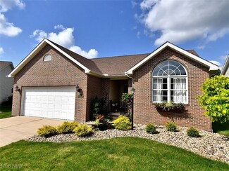 116 Royal Troon Dr SE Unit 116, Warren, OH 44484