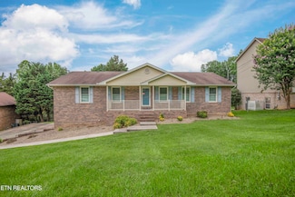 4400 Foothills Dr, Knoxville, TN 37938