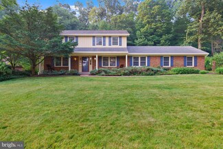 885 N Maple St, Ephrata, PA 17522