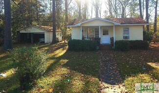 480 Camellia Dr, Pembroke, GA 31321