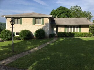 430 Pine Terrace, Wellsburg, WV 26070