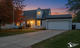 25525 Montebello Ct, Woodhaven, MI 48183