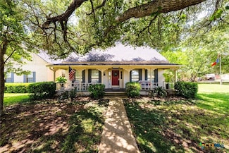 48 Riverside Ln, Martindale, TX 78655