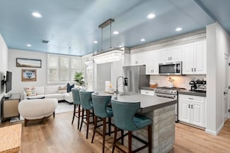687 S Coast Hwy 101 Unit 216, Encinitas, CA 92024