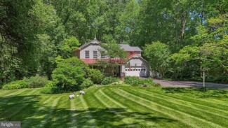 6813 Jeremiah Ct, Fairfax Station, VA 22039