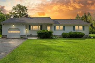 19 Shaker Ln, Littleton, MA 01460