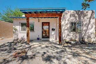 332 Solano Dr NE, Albuquerque, NM 87108