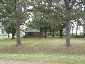 300 SW Lawrence, Hoxie, AR 72433