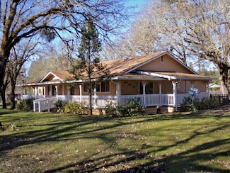 7984 Monument Dr, Grants Pass, OR 97526