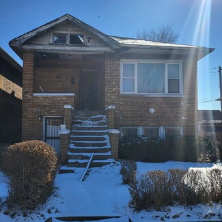 823 W 11th Ave, Gary, IN 46402