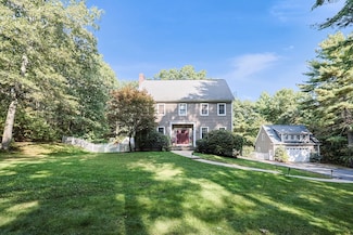 56 High St, Bellingham, MA 02019
