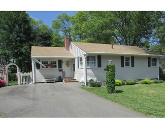 33 Dailey Ave, North Easton, MA 02356