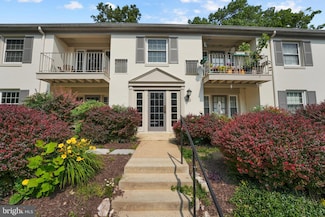5904 Kingsford Rd Unit 418, Springfield, VA 22152