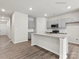 3340 Bluff Hill Ln, Charlotte, NC 28215