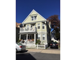 14 Lonsdale St, Dorchester Center, MA 02124