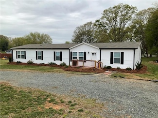 6064 S Nc Highway 66, King, NC 27021