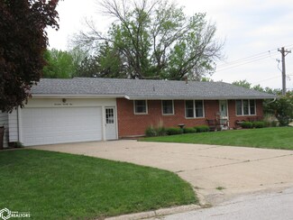 1771 Marcella Heights Dr, Carroll, IA 51401