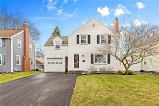 48 Belmeade Rd, Rochester, NY 14617
