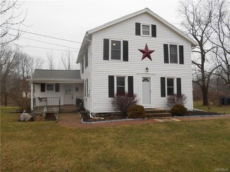 3163 W Lake Rd, Wilson, NY 14172