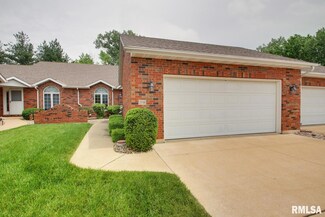 2716 Kings Pointe NE, Quincy, IL 62305