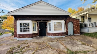 4471 S Spring Ave, Saint Louis, MO 63116