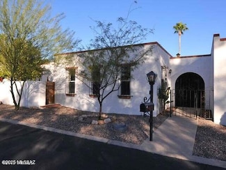 600 E River Rd Unit P, Tucson, AZ 85704