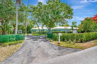 1220 N Swinton Ave, Delray Beach, FL 33444