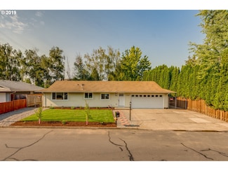 1125 NE 18th St, Gresham, OR 97030