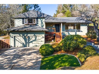 3105 SW Raleighview Dr, Portland, OR 97225