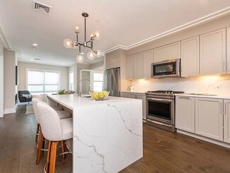 214 Market St Unit 201, Boston, MA 02135