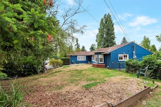 4000 SW 104th St, Seattle, WA 98146