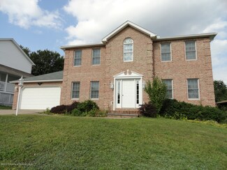 812 Laurel Creek Dr, Scranton, PA 18519