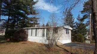 6 Juniper Ln, Concord, NH 03301