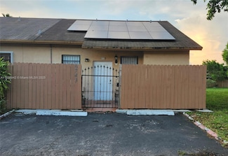 6743 NW 192nd Ln, Hialeah, FL 33015
