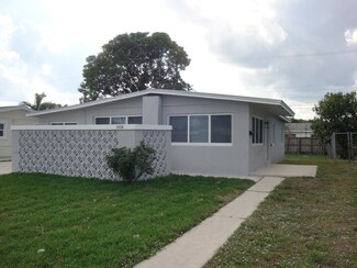 1458 7th St, West Palm Beach, FL 33401
