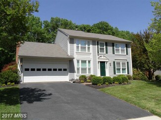 12904 Ashton Oaks Dr, Fairfax, VA 22030