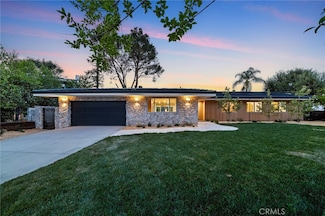 24153 Califa St, Woodland Hills, CA 91367