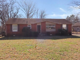 1806 Greerson Dr, Murfreesboro, TN 37130
