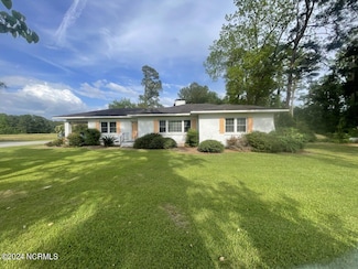 1525 Harrelsonville Rd, Whiteville, NC 28472