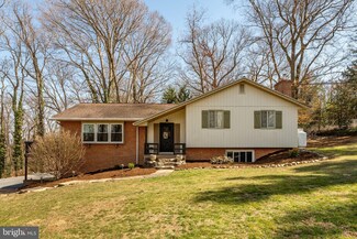 132 Maple Dr, New Holland, PA 17557