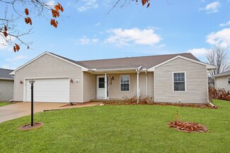 3208 Amy Dr, Champaign, IL 61822