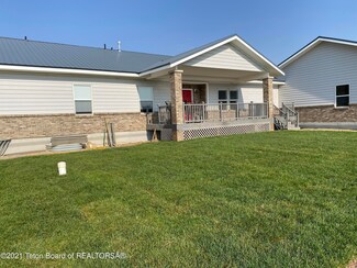 165 Muddy Creek Rd, Big Piney, WY 83113