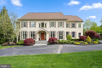360 Trillium Ln, Wayne, PA 19087