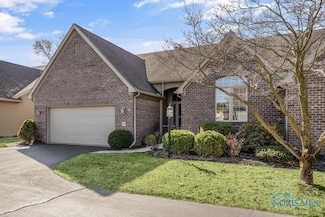 10 Shenandoah Cir, Sylvania, OH 43560