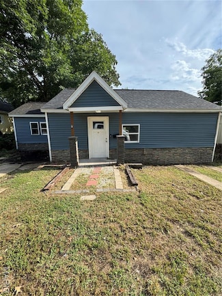 948 W Harper St, Poplar Bluff, MO 63901