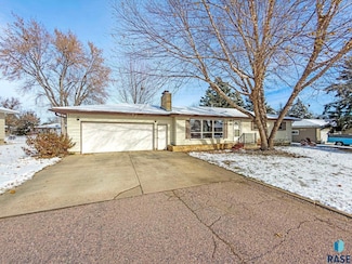 6204 W 10th St, Sioux Falls, SD 57107